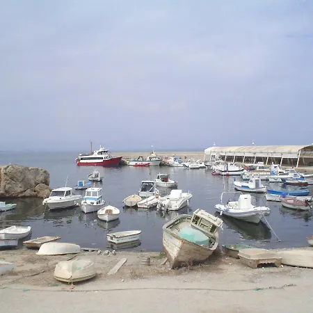 Beachview Seafront Apartment